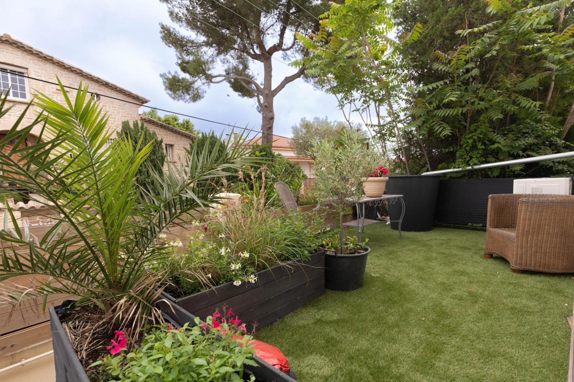 Les Arenes Wi-Fi Climatisation Jardin Netflix 10 Mn Coeur De Ville Béziers Extérieur photo